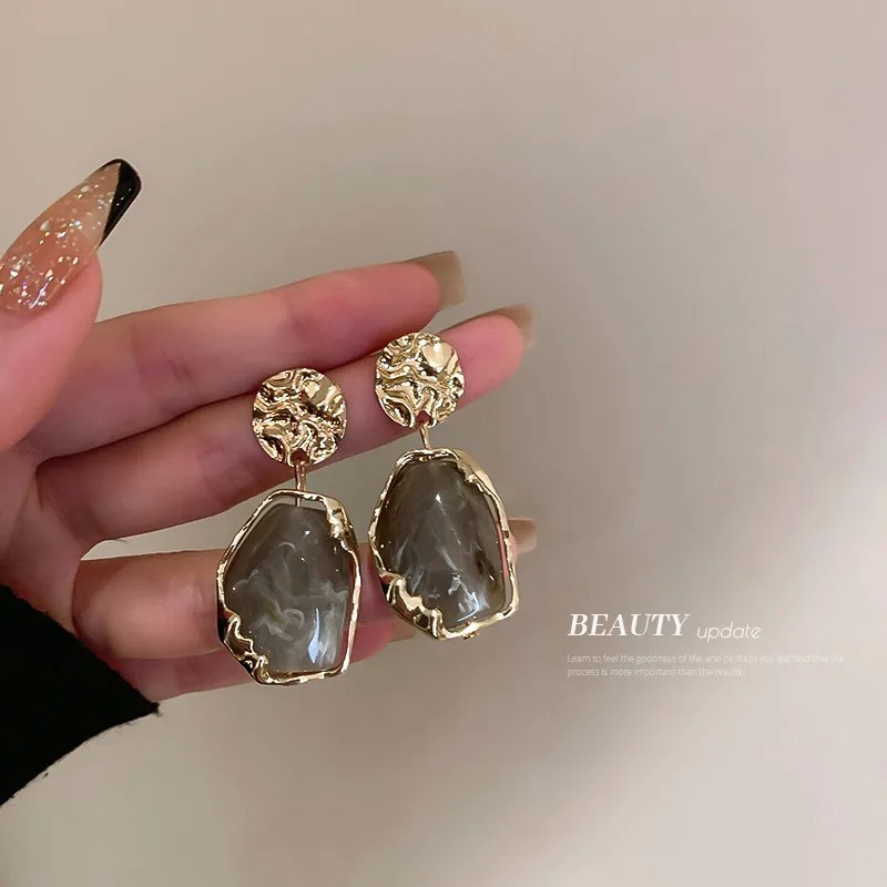 Pendientes geometricos piedra gris