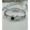 Brazalete plateado moderno