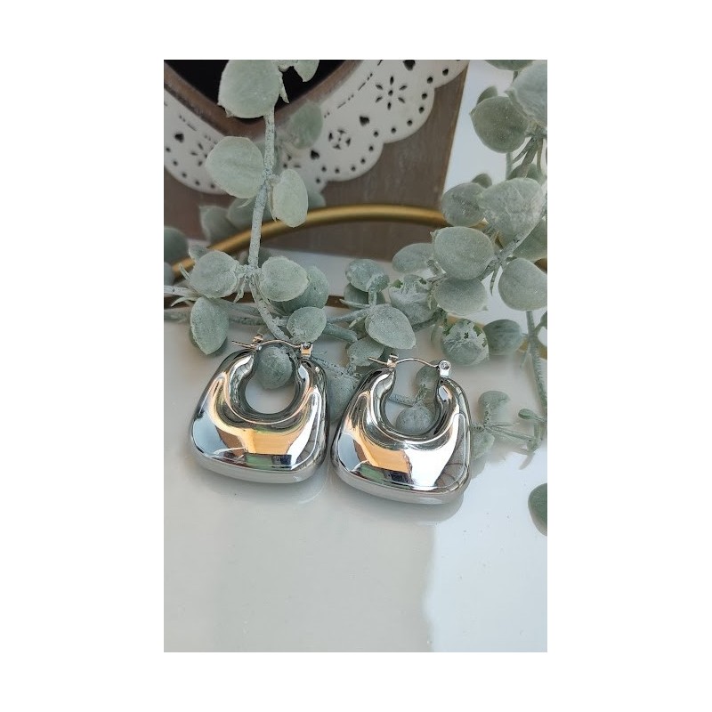 Pendientes semicuadrados plateados