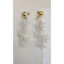 Pendientes blancos
