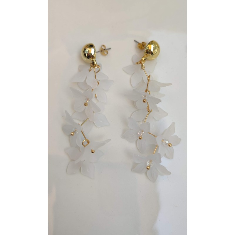 Pendientes blancos