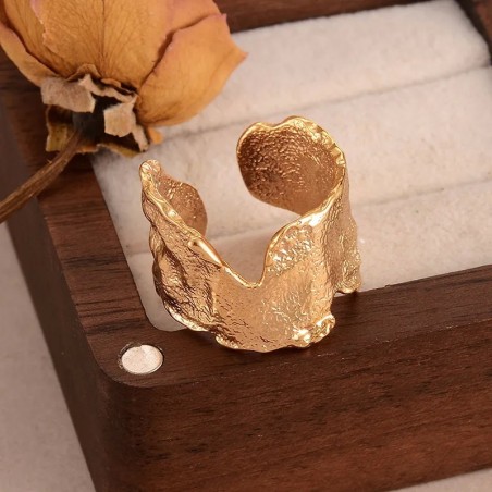 Anillo textura dorado ajustable